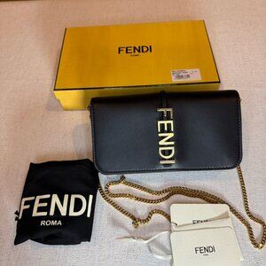 (NEW) Fendi Chain Wallet – Black Leather & Gold Logo